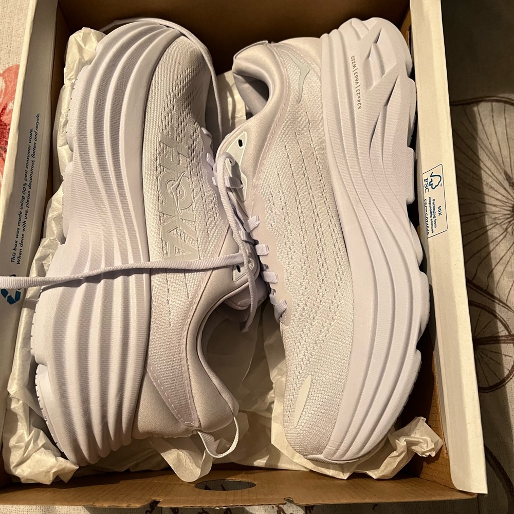 Hoka Bondi 8